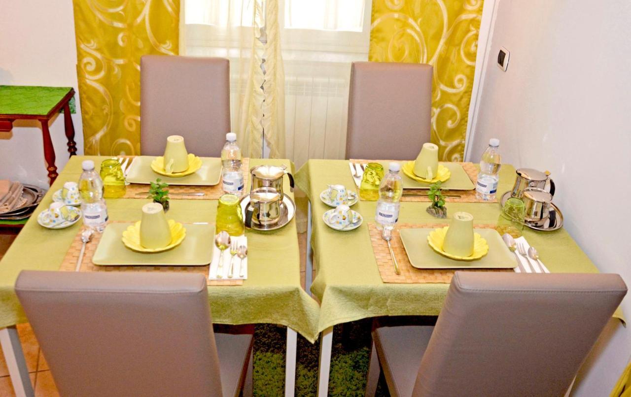 Bed & Breakfast A Castel Capuano Neapol Zewnętrze zdjęcie